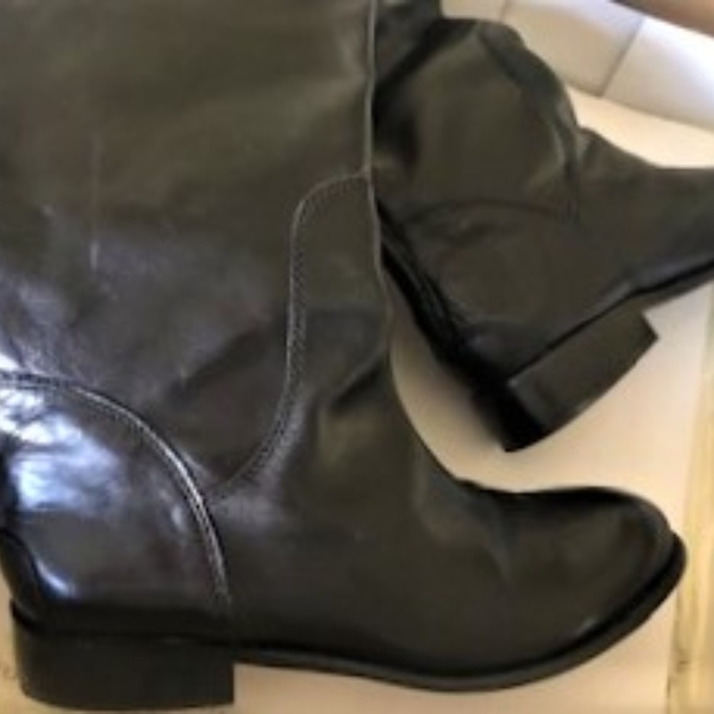 Practically-New Black Knee-Hi Franco Sarto Boots